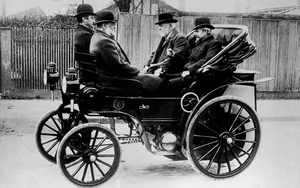 Аутомобил Готлиба Дајмлера на ремен, 1895