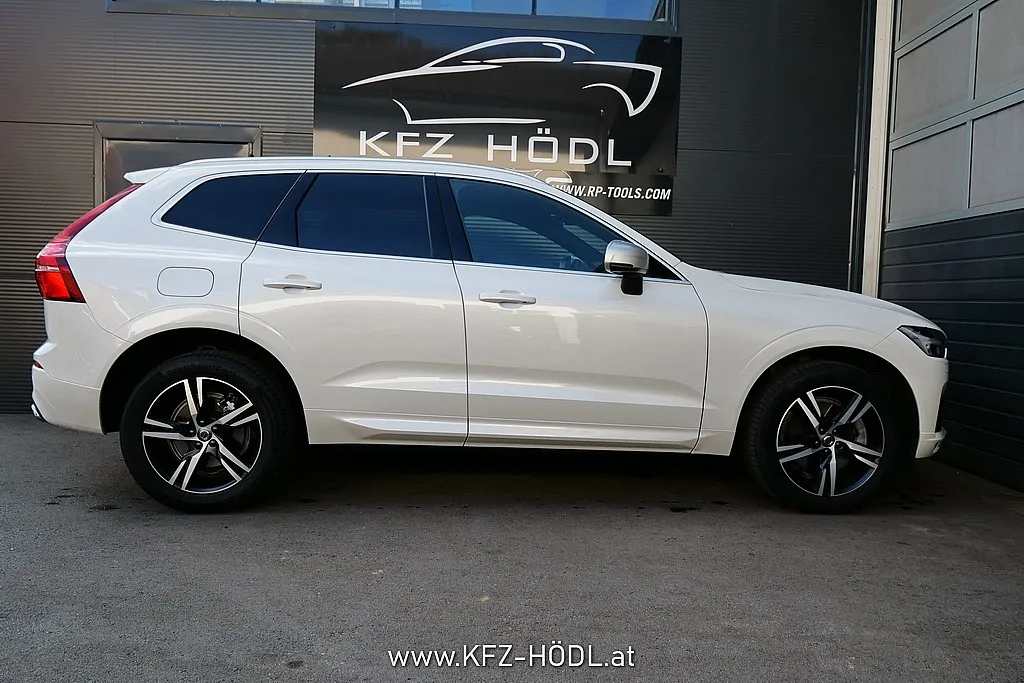 Volvo XC60 T4 R-Design Geartronic Image 5