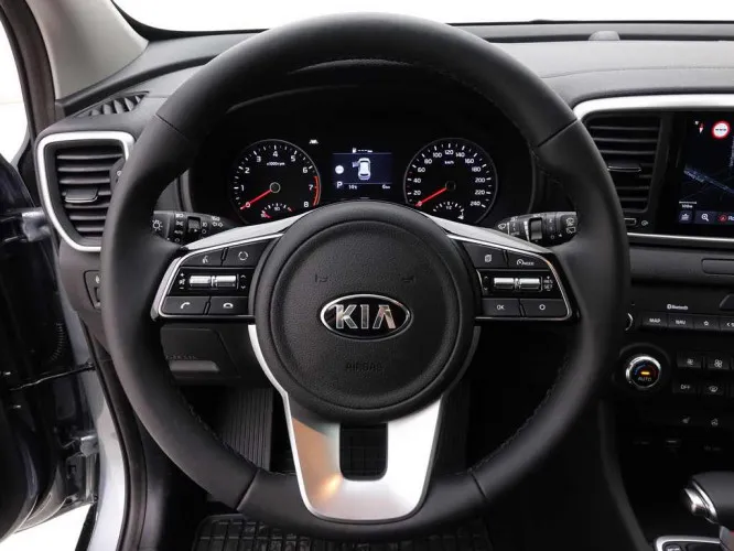Kia Sportage 1.6 GDi 177 DCT Black Edition + GPS + Camera + LED Lights Image 10