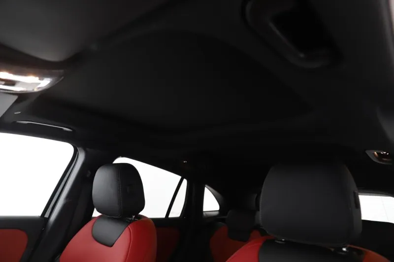 Mercedes-Benz GLA 35 AMG 4Matic =NEW=Carbon/Panorama Гаранция Image 9
