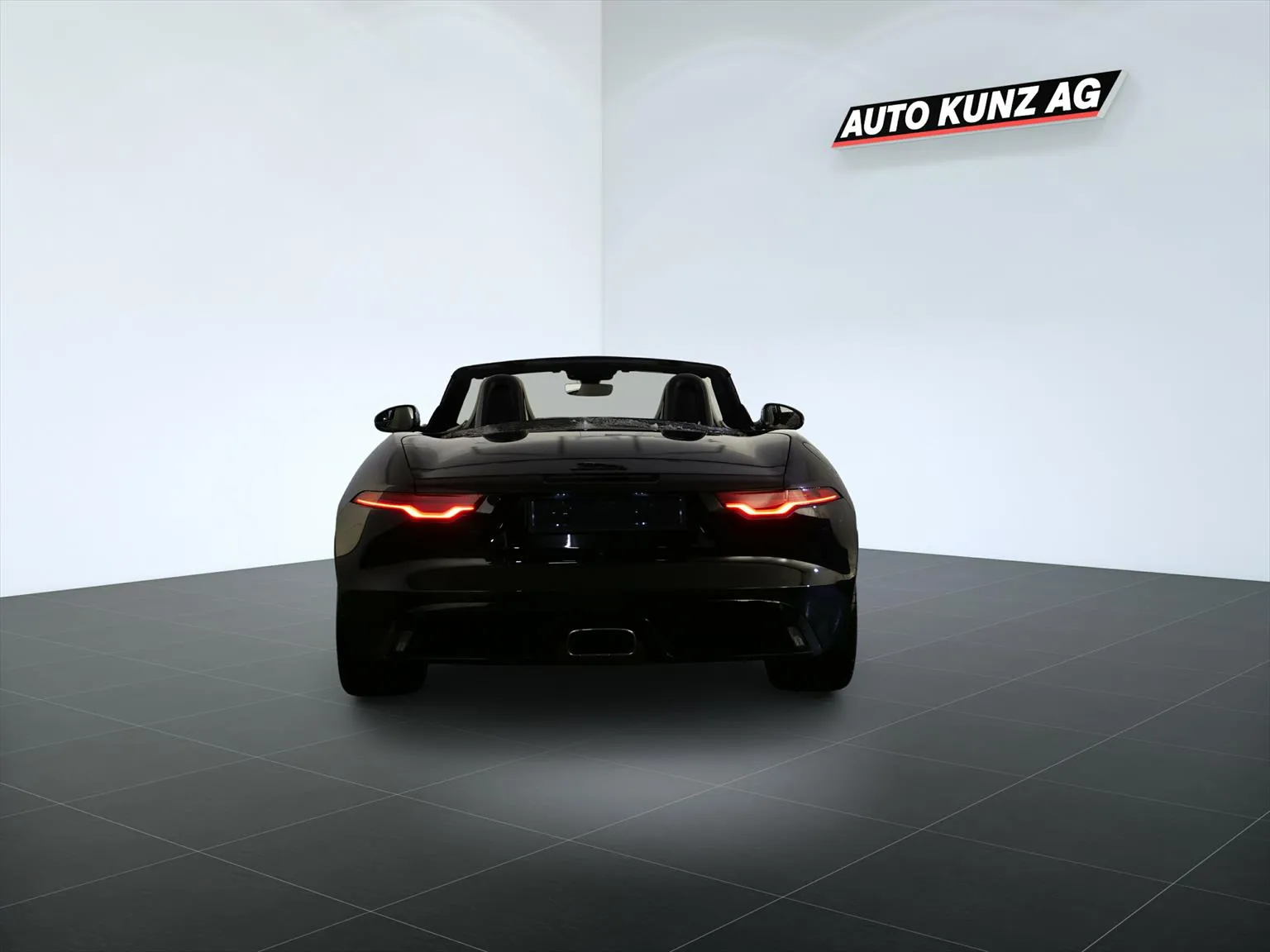 Jaguar F-Type R-Dynamic Convertible 2021 I4 2.0 Aut 300PS  Image 4