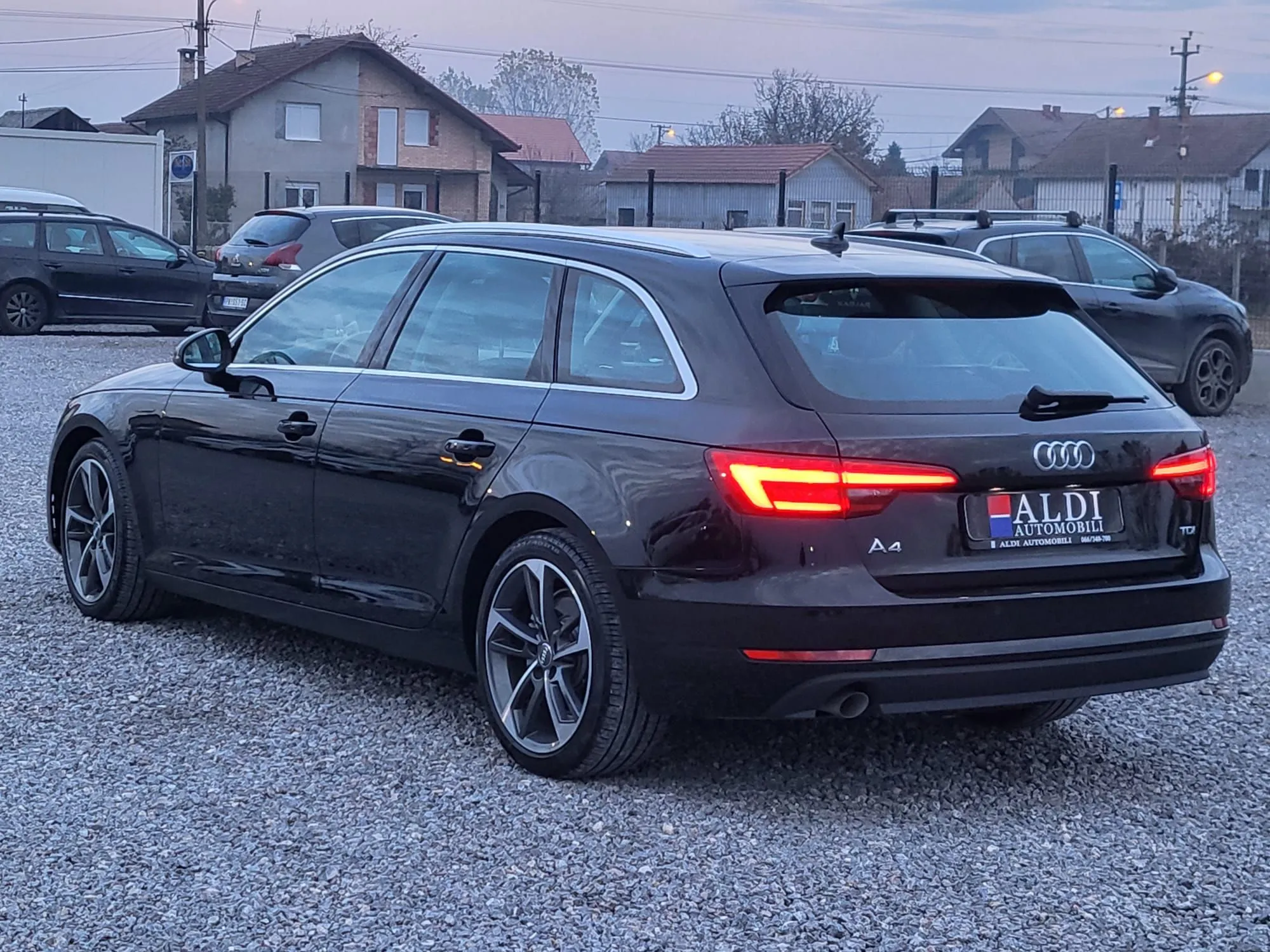 Audi A4 2.0/S-tronic Image 9