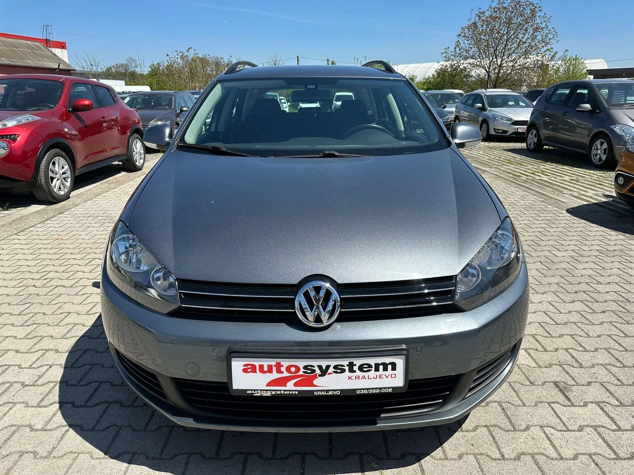 Volkswagen Golf 6 1.6 TDI GRADIRAN Image 2
