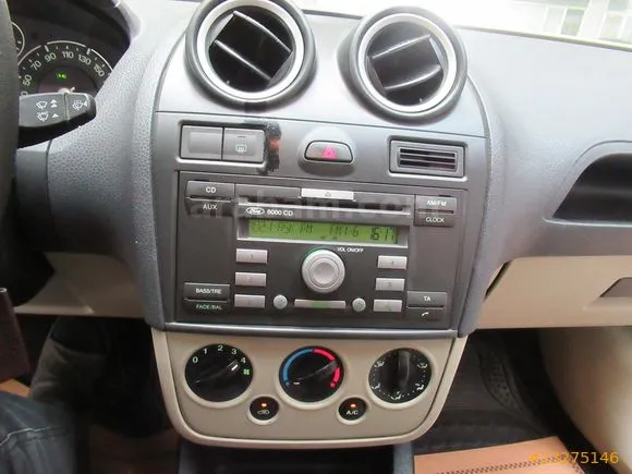 Ford Fiesta 1.6 Comfort Image 10
