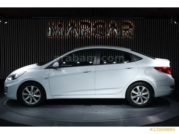 Hyundai Accent Blue 1.6 CRDI Mode Plus Image 5