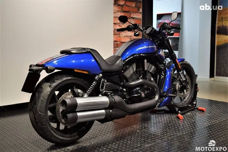 Harley-Davidson VRSC  Image 9